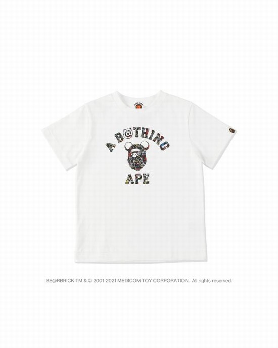 Camiseta Bape X Medicom Toy Camo BE@R College Niños Blancas | JKTWL-0367